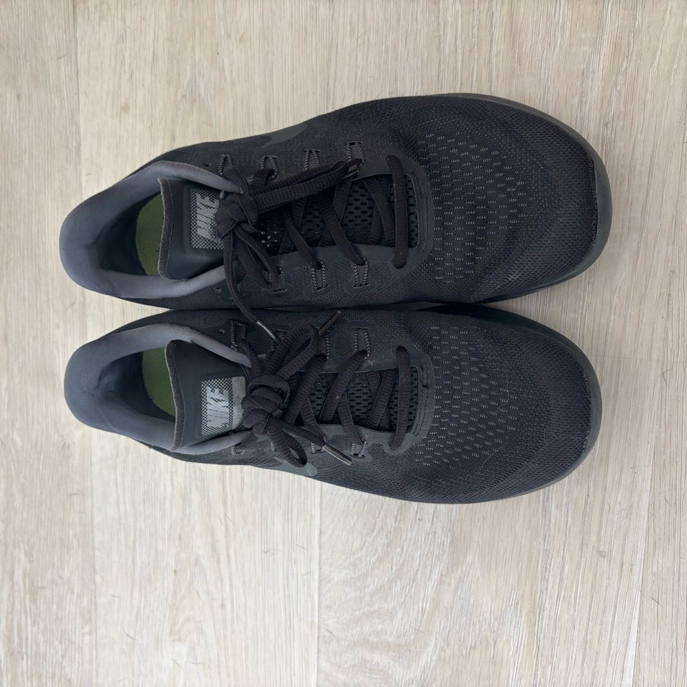 Nike Men's Black Running Shoes